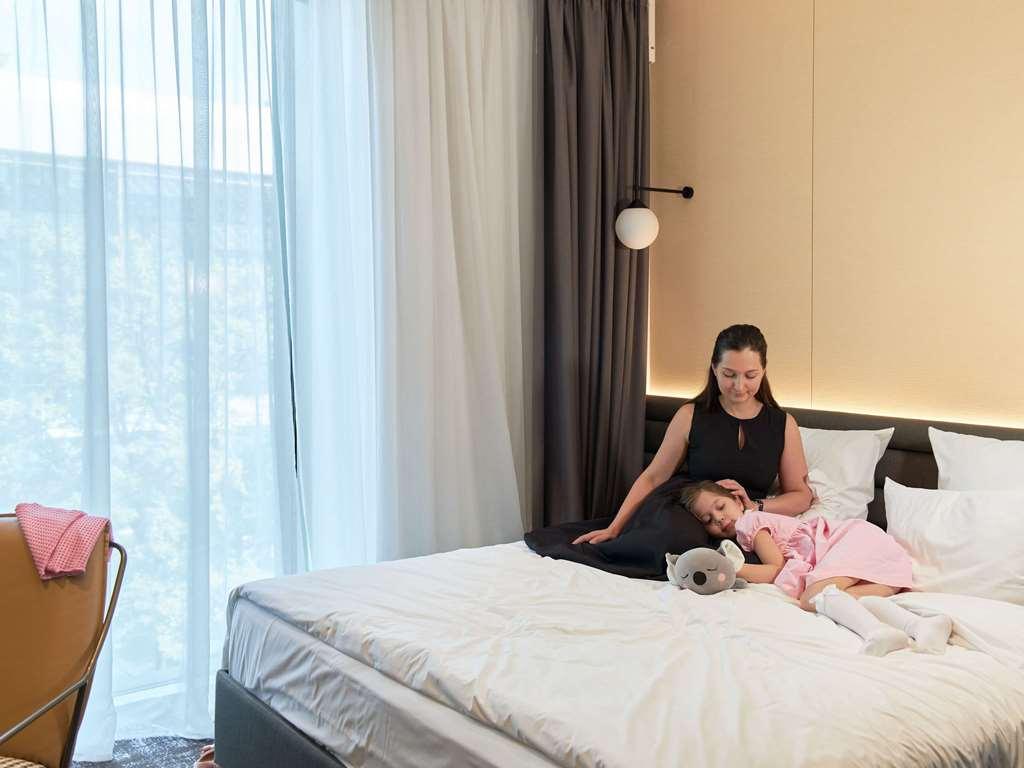 Novotel Living Almaty Jetisu Servicios foto